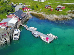 Hotels in Karlsøy
